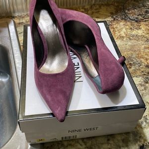 Grape suede pumps 2 inch heels Nine West barely worn